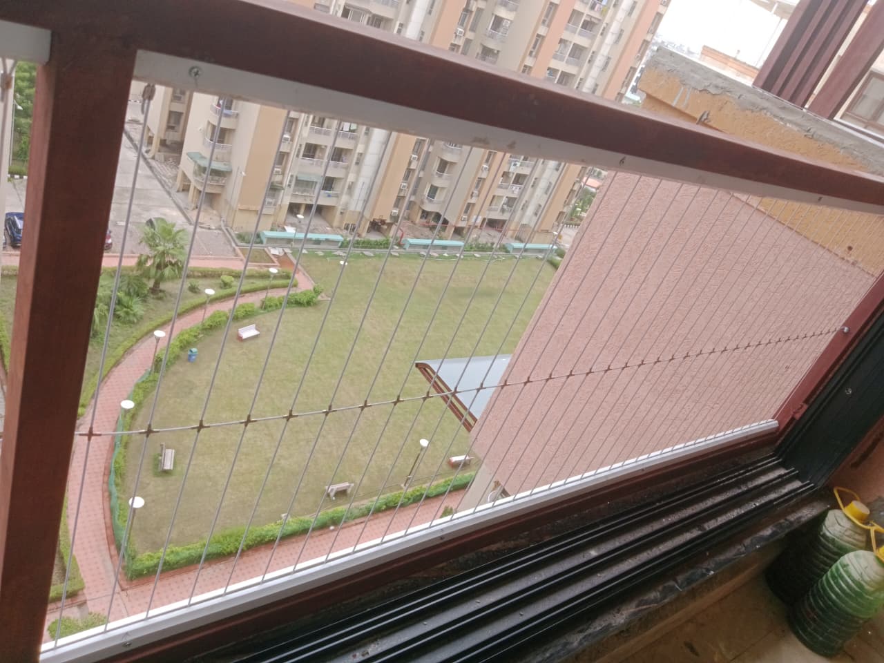 invisiblegrilldelhincr